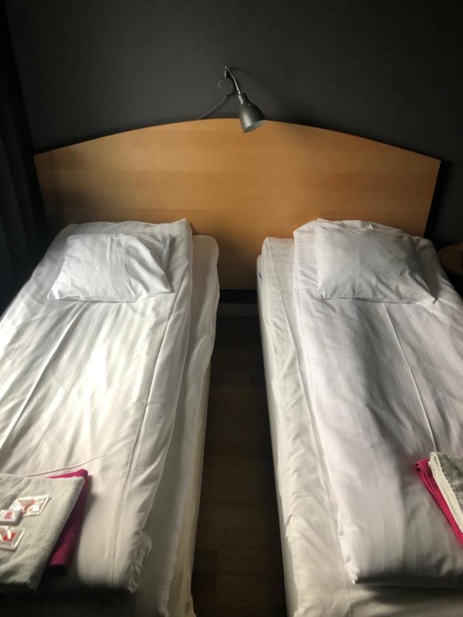 Citybed Bed & Breakfast Pajala Ngoại thất bức ảnh