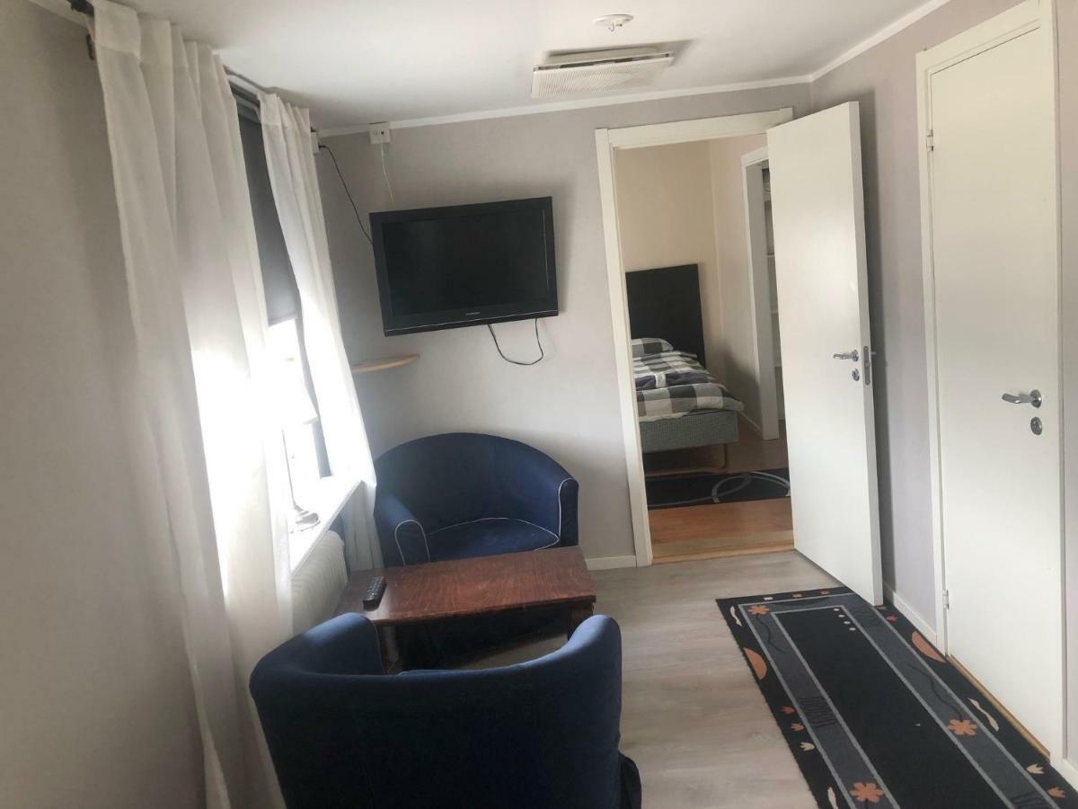 Citybed Bed & Breakfast Pajala Ngoại thất bức ảnh